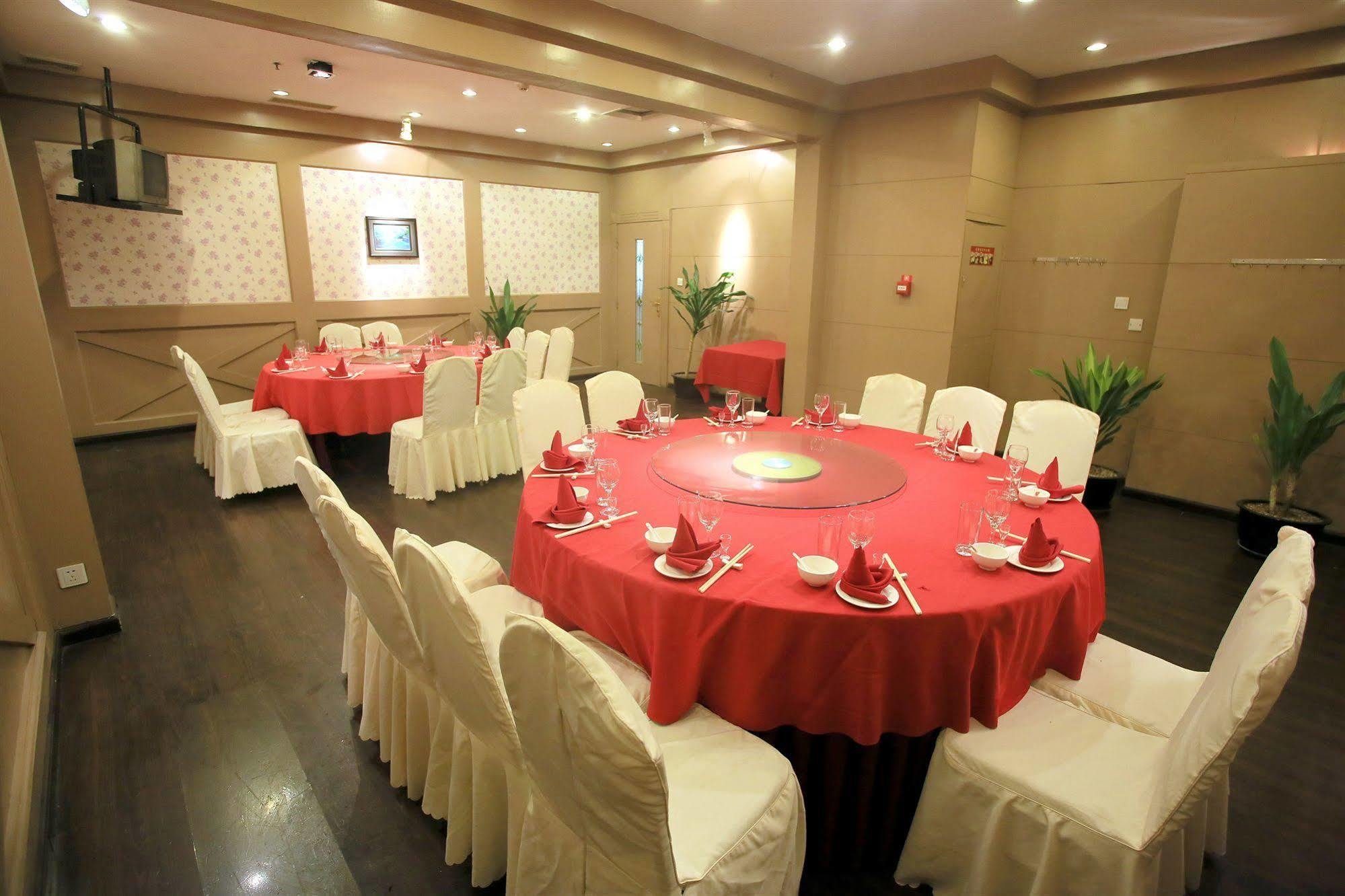 Garden City Hotel تشنجدو المظهر الخارجي الصورة